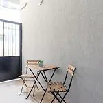 Elegant Apartment For Friends & Couples